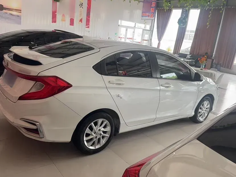 2017 Honda Gienia 1.5L 131HP L4 CVT,autocango,china used car exporter,china ev exporter,chinese used car exporter,chinese used ev exporter