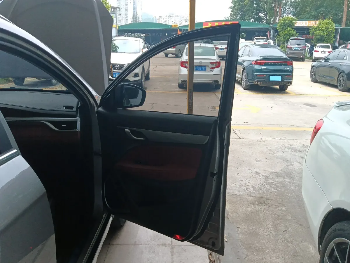 2019 Geely Vision S1 1.5L 109HP L4 CVT,autocango,china used car exporter,china ev exporter,chinese used car exporter,chinese used ev exporter