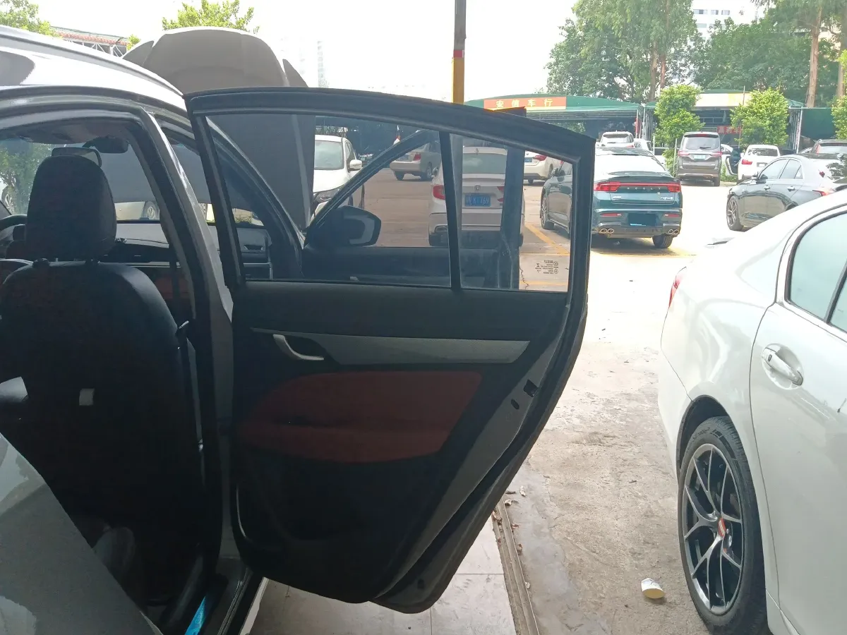 2019 Geely Vision S1 1.5L 109HP L4 CVT,autocango,china used car exporter,china ev exporter,chinese used car exporter,chinese used ev exporter