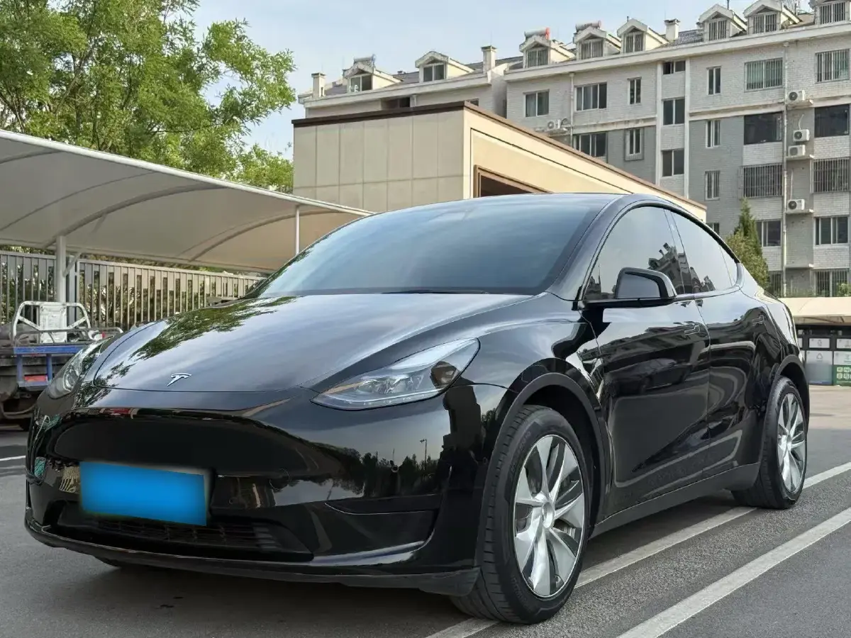 2022 Tesla Model Y BEV 60KWH
