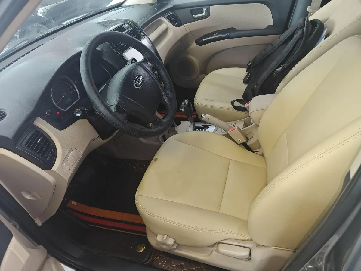 2013 Kia Sportage 2.0L 142HP L4 4AT,autocango,china used car exporter,china ev exporter,chinese used car exporter,chinese used ev exporter