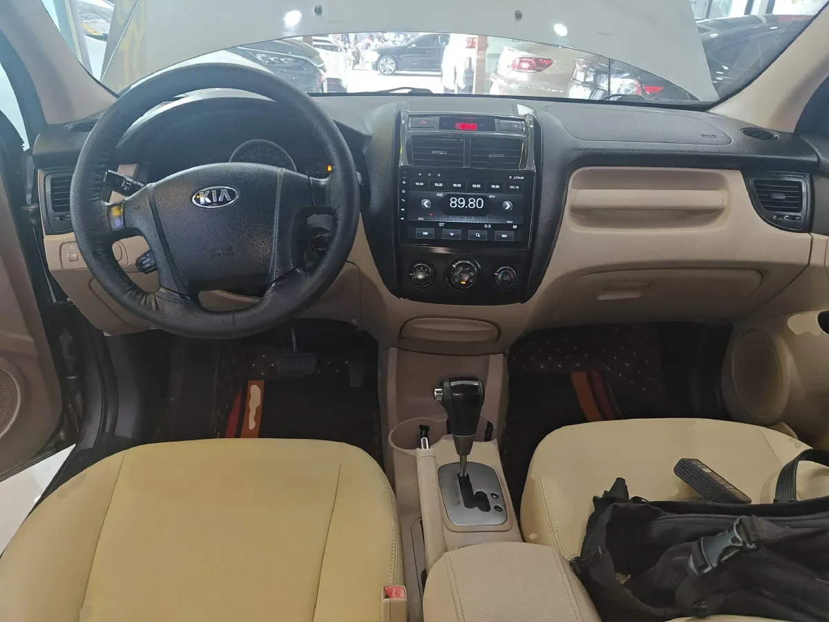 2013 Kia Sportage 2.0L 142HP L4 4AT,autocango,china used car exporter,china ev exporter,chinese used car exporter,chinese used ev exporter