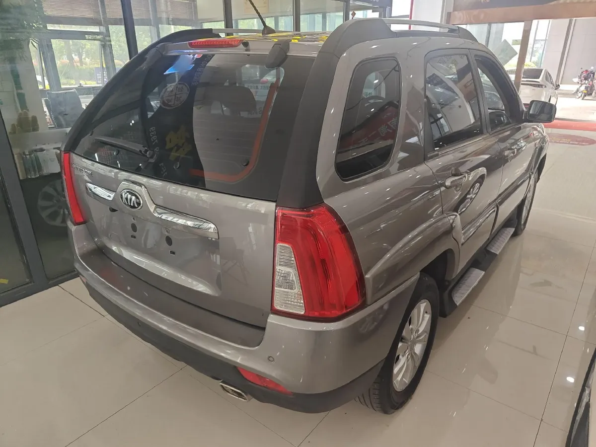 2013 Kia Sportage 2.0L 142HP L4 4AT,autocango,china used car exporter,china ev exporter,chinese used car exporter,chinese used ev exporter