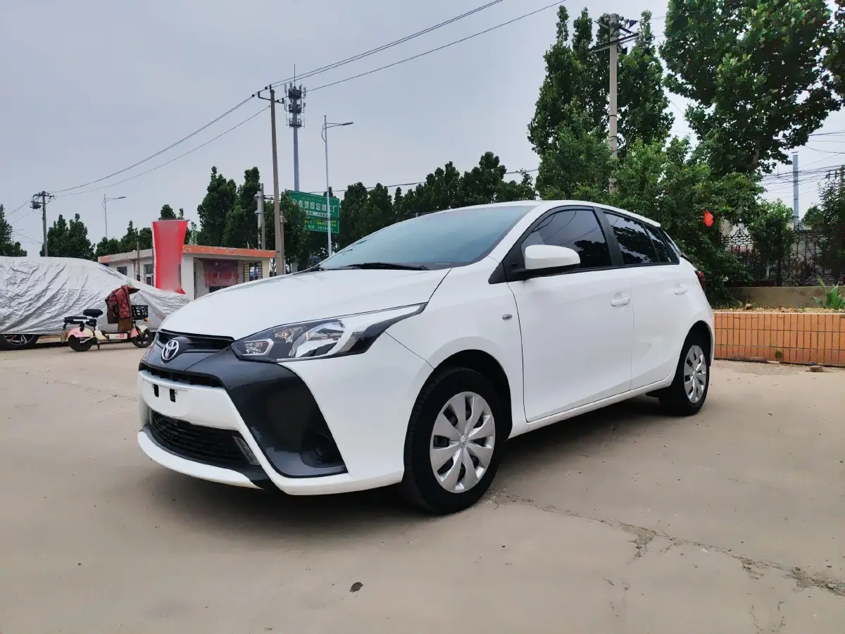 2021 Toyota Yaris L 1.5L 112HP L4 CVT