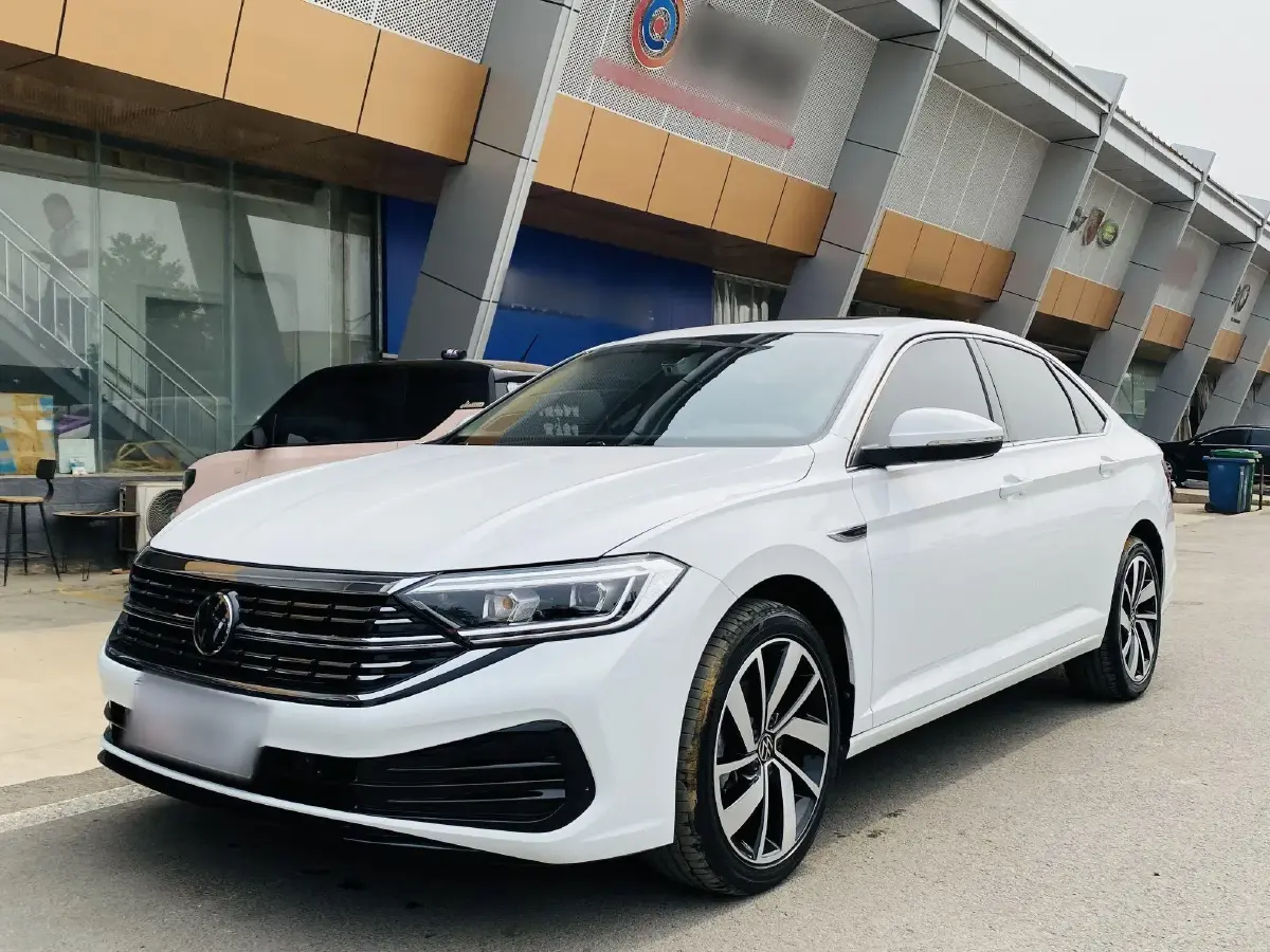 2023 Volkswagen Sagitar 1.5T 160HP L4 7DCT