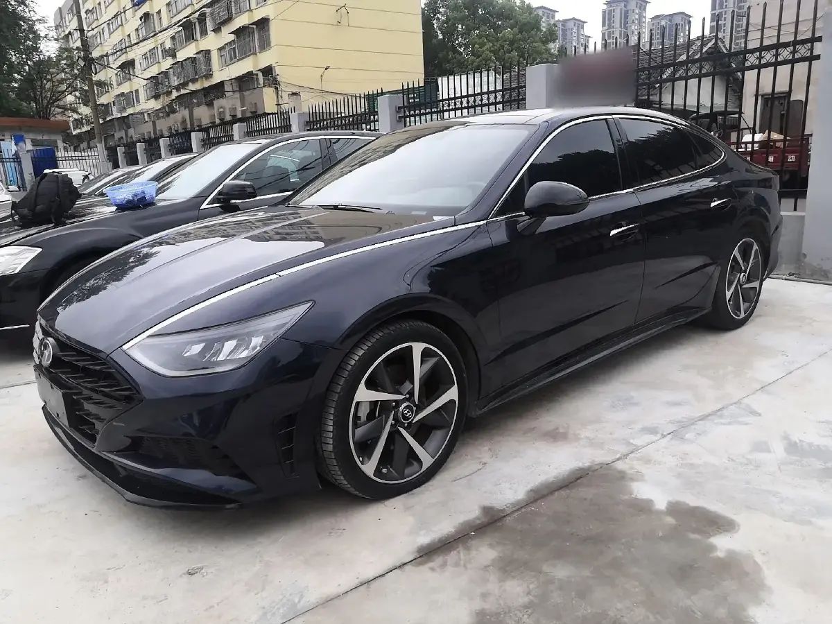 2020 Hyundai Sonata 2.0T 240HP L4 8AT