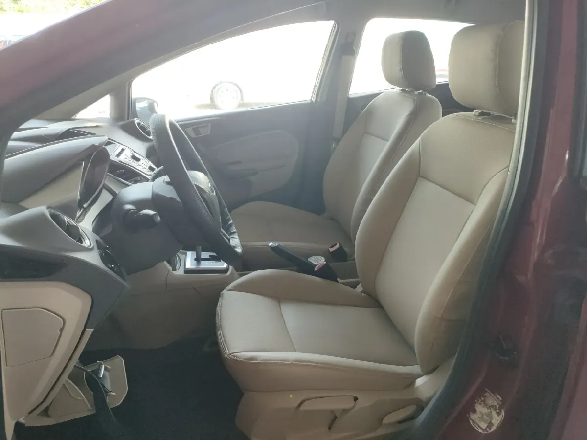 2011 Ford Fiesta 1.5L 103HP L4 4AT,autocango,china used car exporter,china ev exporter,chinese used car exporter,chinese used ev exporter