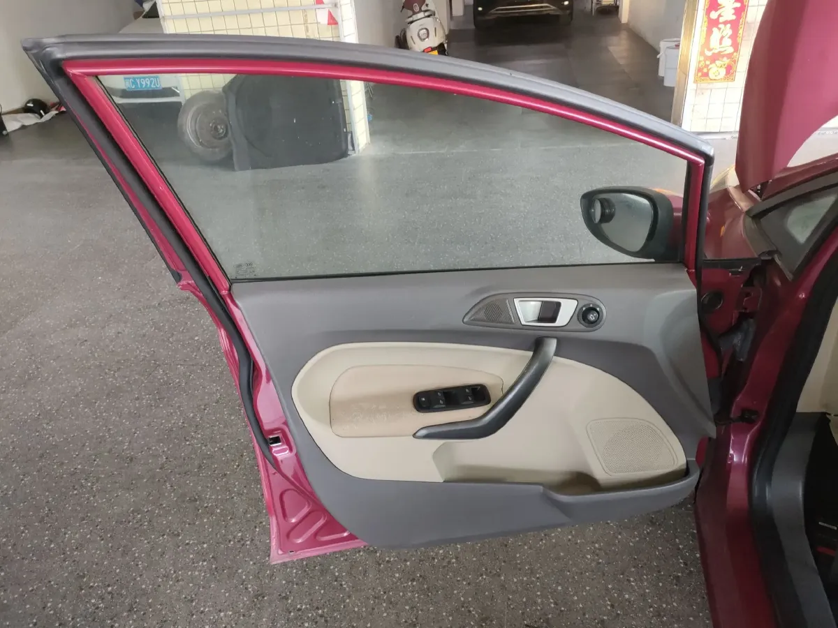 2011 Ford Fiesta 1.5L 103HP L4 4AT,autocango,china used car exporter,china ev exporter,chinese used car exporter,chinese used ev exporter