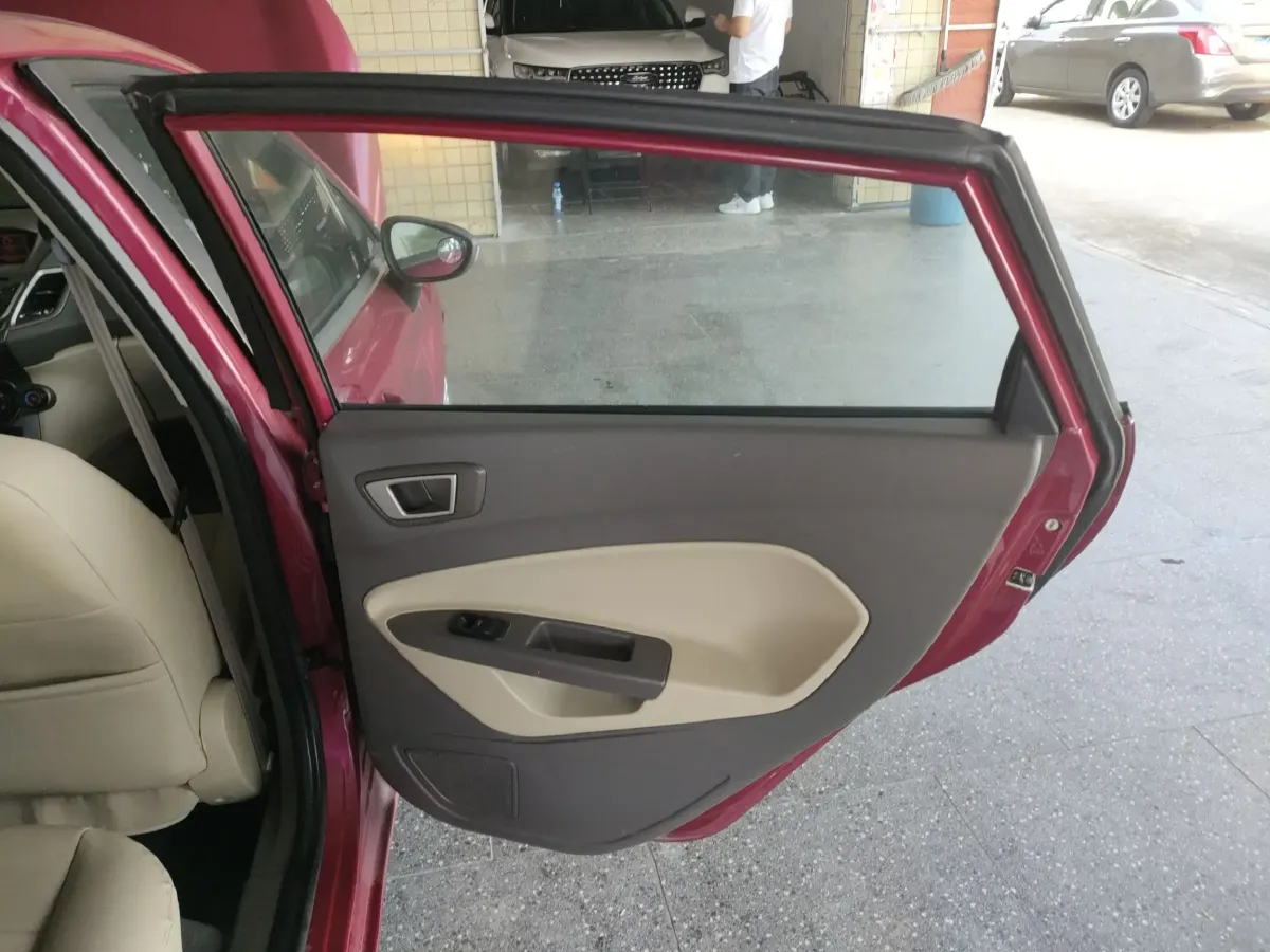 2011 Ford Fiesta 1.5L 103HP L4 4AT,autocango,china used car exporter,china ev exporter,chinese used car exporter,chinese used ev exporter