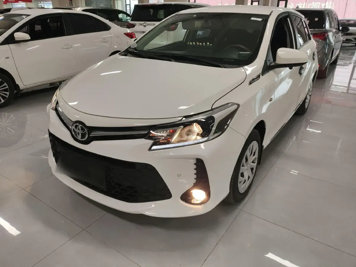 2022 Toyota Vios FS 1.5L 112HP L4 CVT