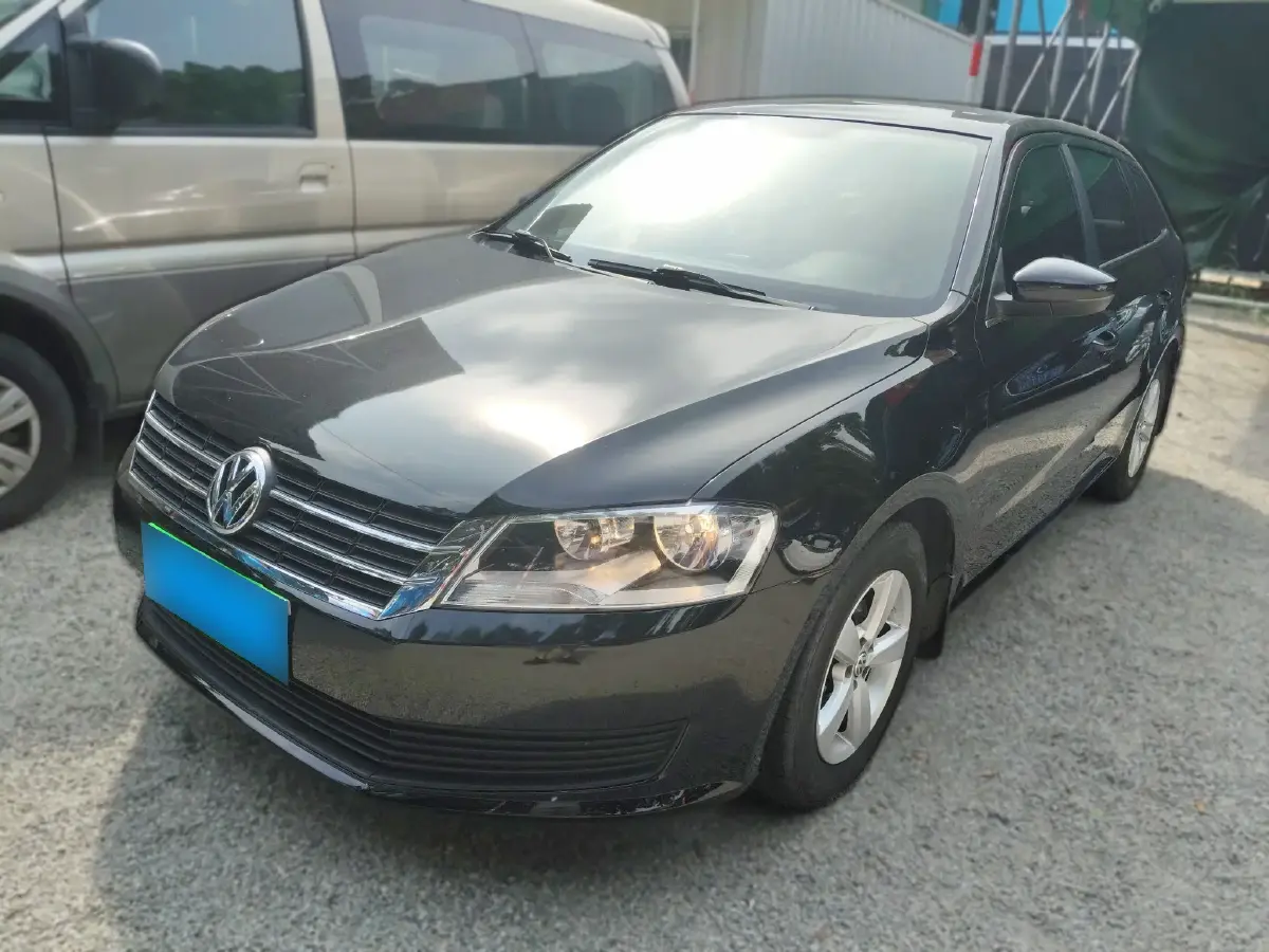 2013 Volkswagen Gran Lavida 1.6L 110HP L4 6AT