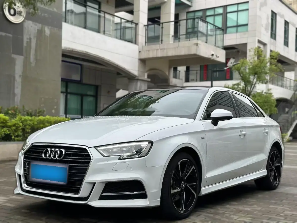 2017 Audi A3 1.4T 150HP L4 7DCT