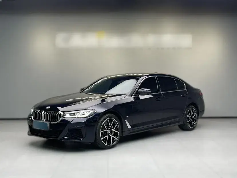 2023 BMW 5 Series 2.0T 245HP L4 8AT