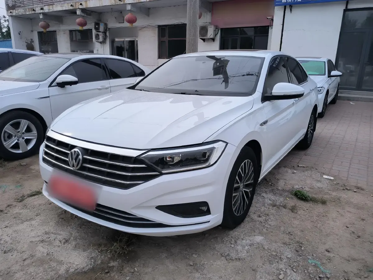 2019 Volkswagen Sagitar 1.4T 150HP L4 7DCT