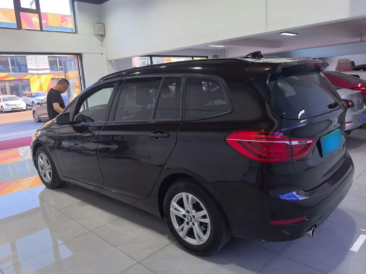 2015 BMW 2 Series SUV 1.5T 136HP L3 6AT,autocango,china used car exporter,china ev exporter,chinese used car exporter,chinese used ev exporter
