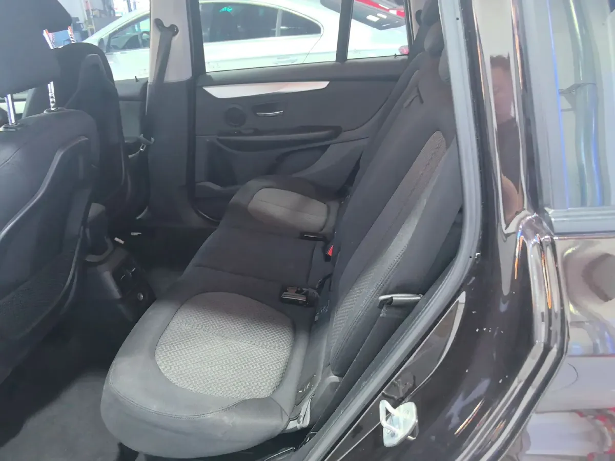 2015 BMW 2 Series SUV 1.5T 136HP L3 6AT,autocango,china used car exporter,china ev exporter,chinese used car exporter,chinese used ev exporter