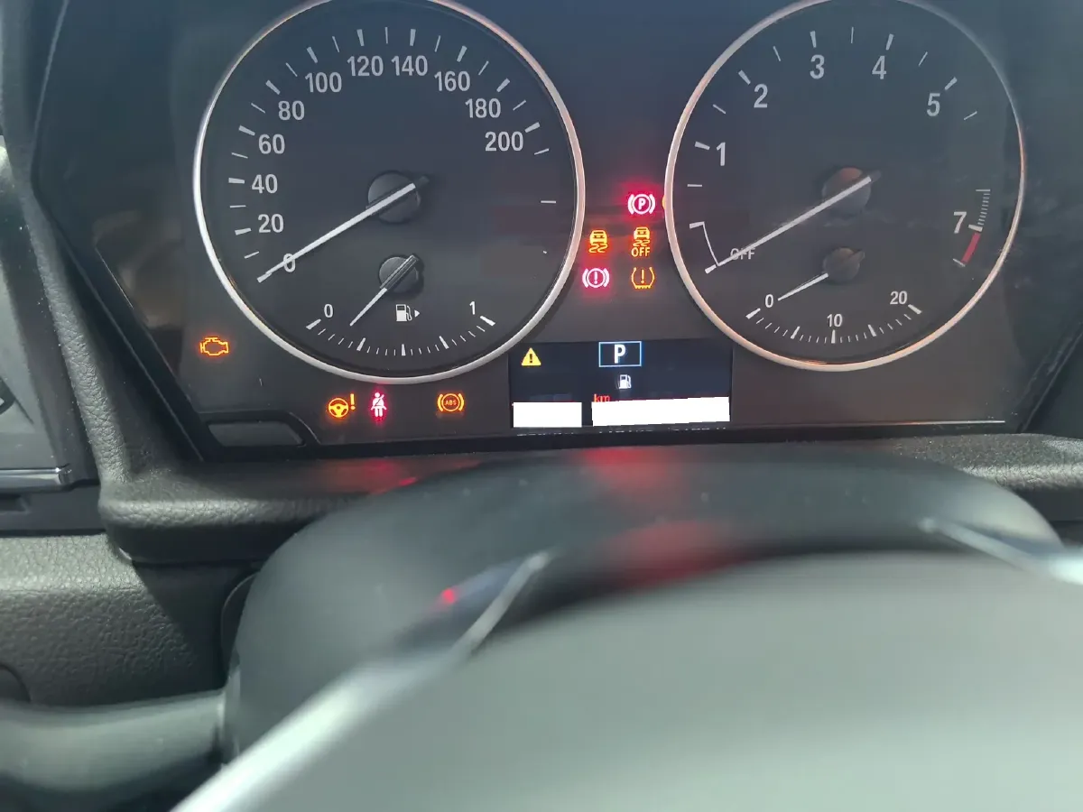 2015 BMW 2 Series SUV 1.5T 136HP L3 6AT,autocango,china used car exporter,china ev exporter,chinese used car exporter,chinese used ev exporter