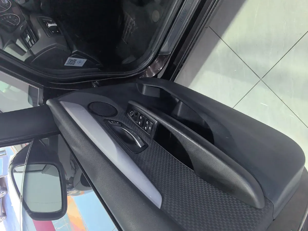 2015 BMW 2 Series SUV 1.5T 136HP L3 6AT,autocango,china used car exporter,china ev exporter,chinese used car exporter,chinese used ev exporter