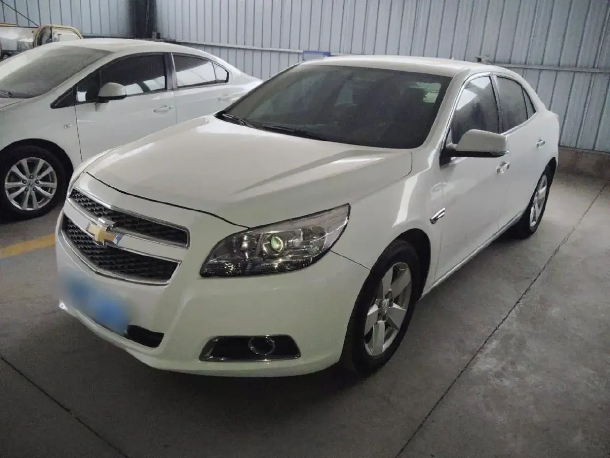 2014 Chevrolet Malibu 2.0L 154HP L4 6AT