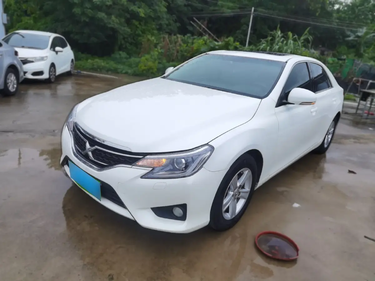 2013 Toyota Reiz 2.5L 193HP V6 6AT