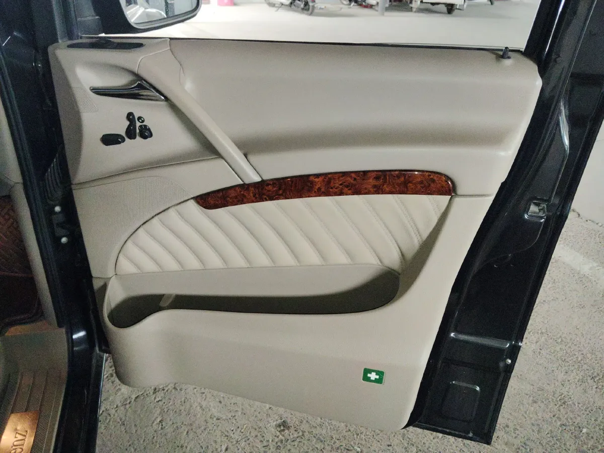 2012 Mercedes-Benz Viano 2.5L 190HP V6 5AT,autocango,china used car exporter,china ev exporter,chinese used car exporter,chinese used ev exporter