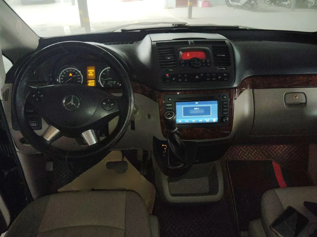 2012 Mercedes-Benz Viano 2.5L 190HP V6 5AT,autocango,china used car exporter,china ev exporter,chinese used car exporter,chinese used ev exporter