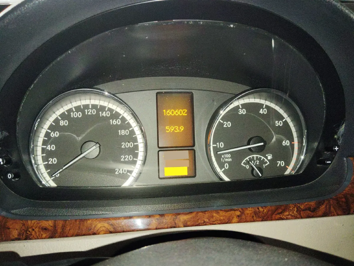 2012 Mercedes-Benz Viano 2.5L 190HP V6 5AT,autocango,china used car exporter,china ev exporter,chinese used car exporter,chinese used ev exporter