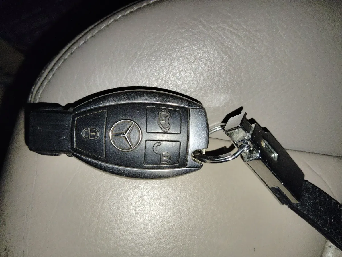 2012 Mercedes-Benz Viano 2.5L 190HP V6 5AT,autocango,china used car exporter,china ev exporter,chinese used car exporter,chinese used ev exporter