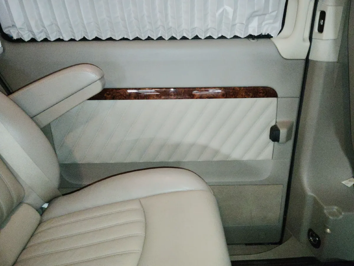 2012 Mercedes-Benz Viano 2.5L 190HP V6 5AT,autocango,china used car exporter,china ev exporter,chinese used car exporter,chinese used ev exporter