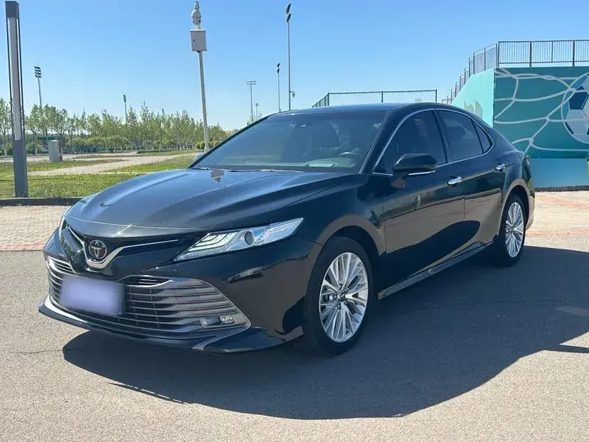 2021 Toyota Camry 2.5L 209HP L4 8AT