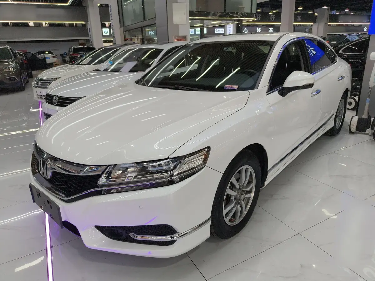 2017 Honda Spirior 2.0L 155HP L4 CVT