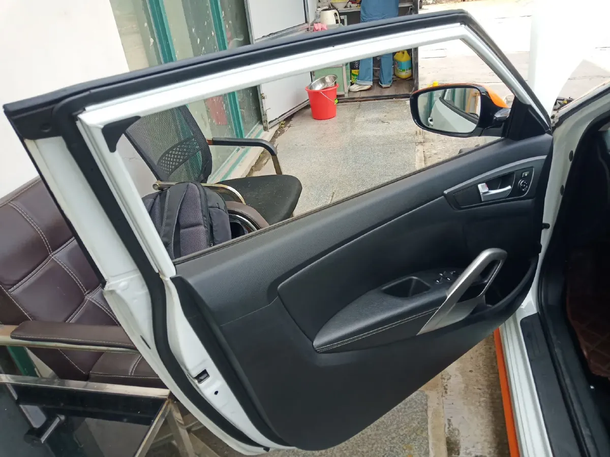 2012 Hyundai Veloster 1.6T 204HP L4 6AT,autocango,china used car exporter,china ev exporter,chinese used car exporter,chinese used ev exporter