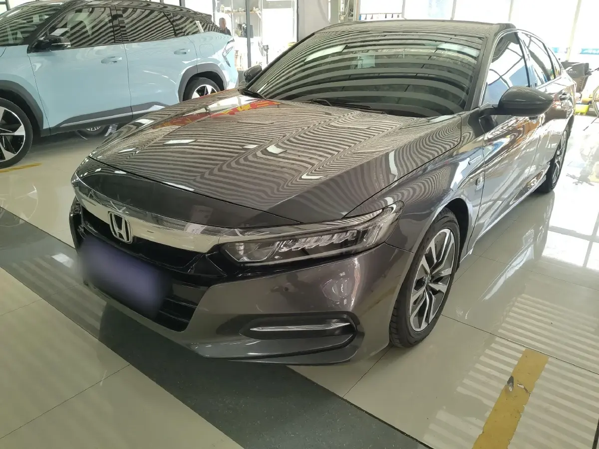 2018 Honda Accord 2.0L 146HP L4 E-CVT Hybrid