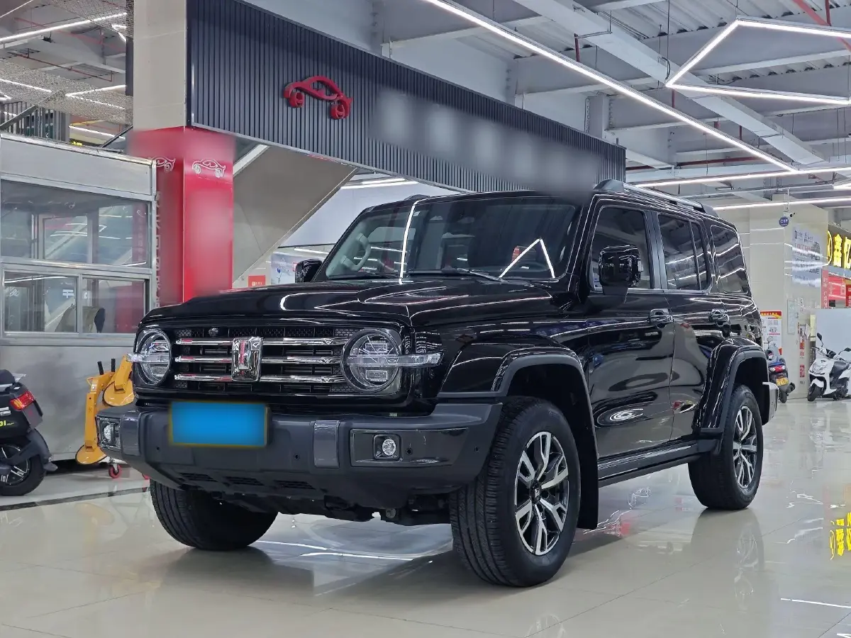 2023 Tank 300 2.0T 227HP L4 8AT