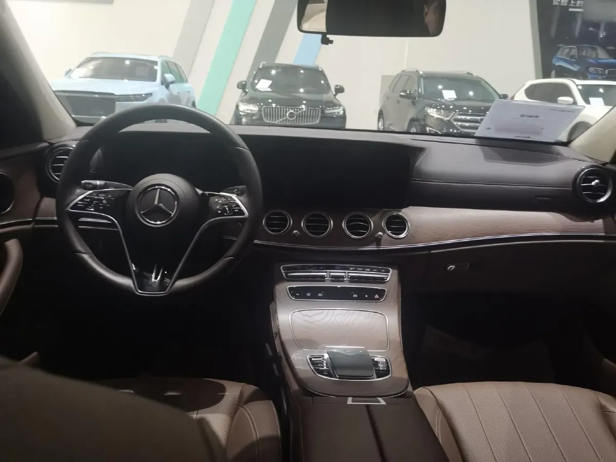 2023 Mercedes-Benz E Class 2.0T 258HP L4 9AT,autocango,china used car exporter,china ev exporter,chinese used car exporter,chinese used ev exporter