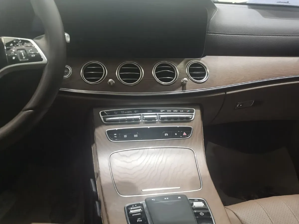 2023 Mercedes-Benz E Class 2.0T 258HP L4 9AT,autocango,china used car exporter,china ev exporter,chinese used car exporter,chinese used ev exporter