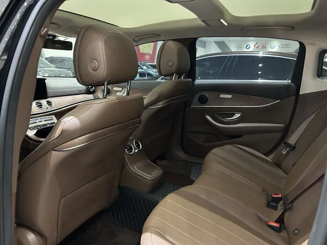 2023 Mercedes-Benz E Class 2.0T 258HP L4 9AT,autocango,china used car exporter,china ev exporter,chinese used car exporter,chinese used ev exporter