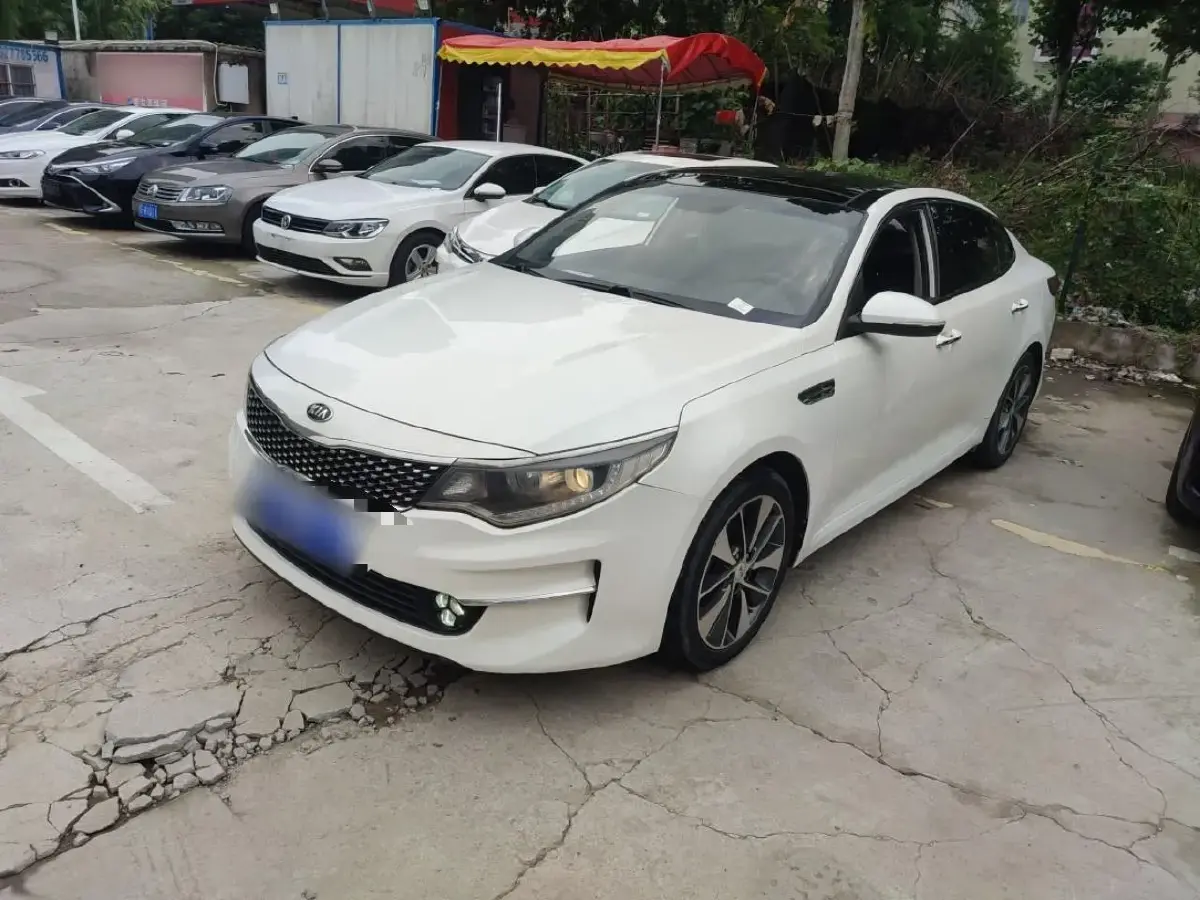 2016 Kia K5 2.0L 161HP L4 6AT