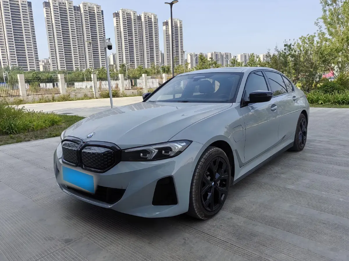 2025 BMW i3 BEV 79.05KWH