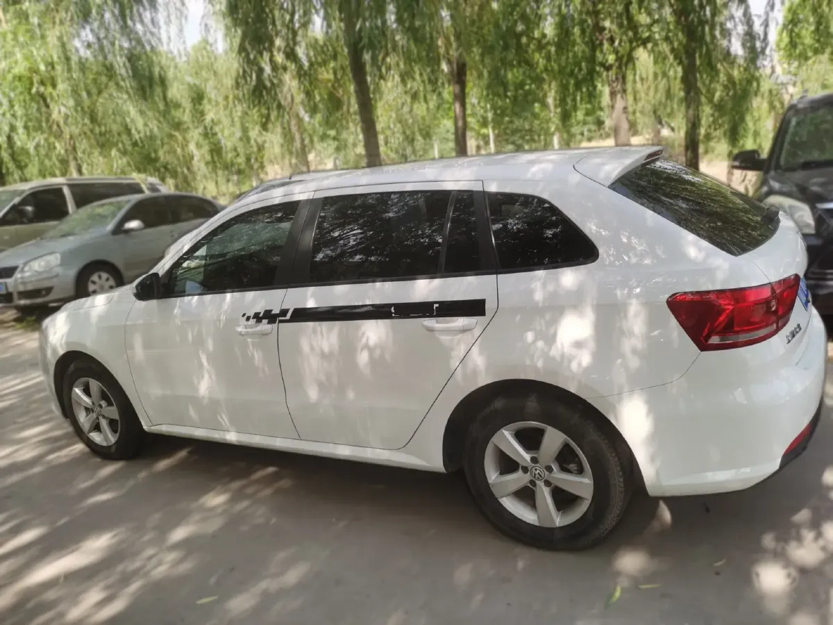 2013 Volkswagen Gran Lavida 1.6L 110HP L4 5MT,autocango,china used car exporter,china ev exporter,chinese used car exporter,chinese used ev exporter