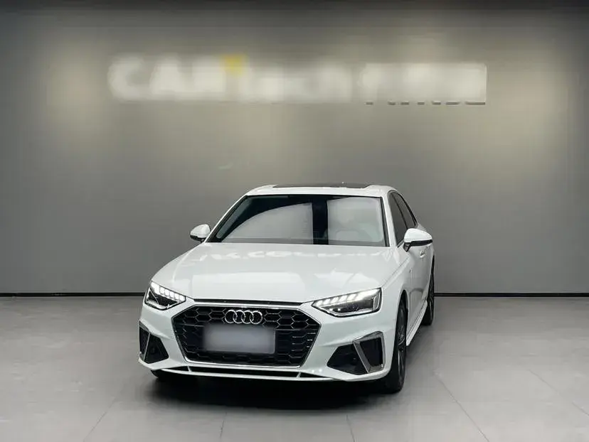 2023 Audi A4L 2.0T 190HP L4 7DCT