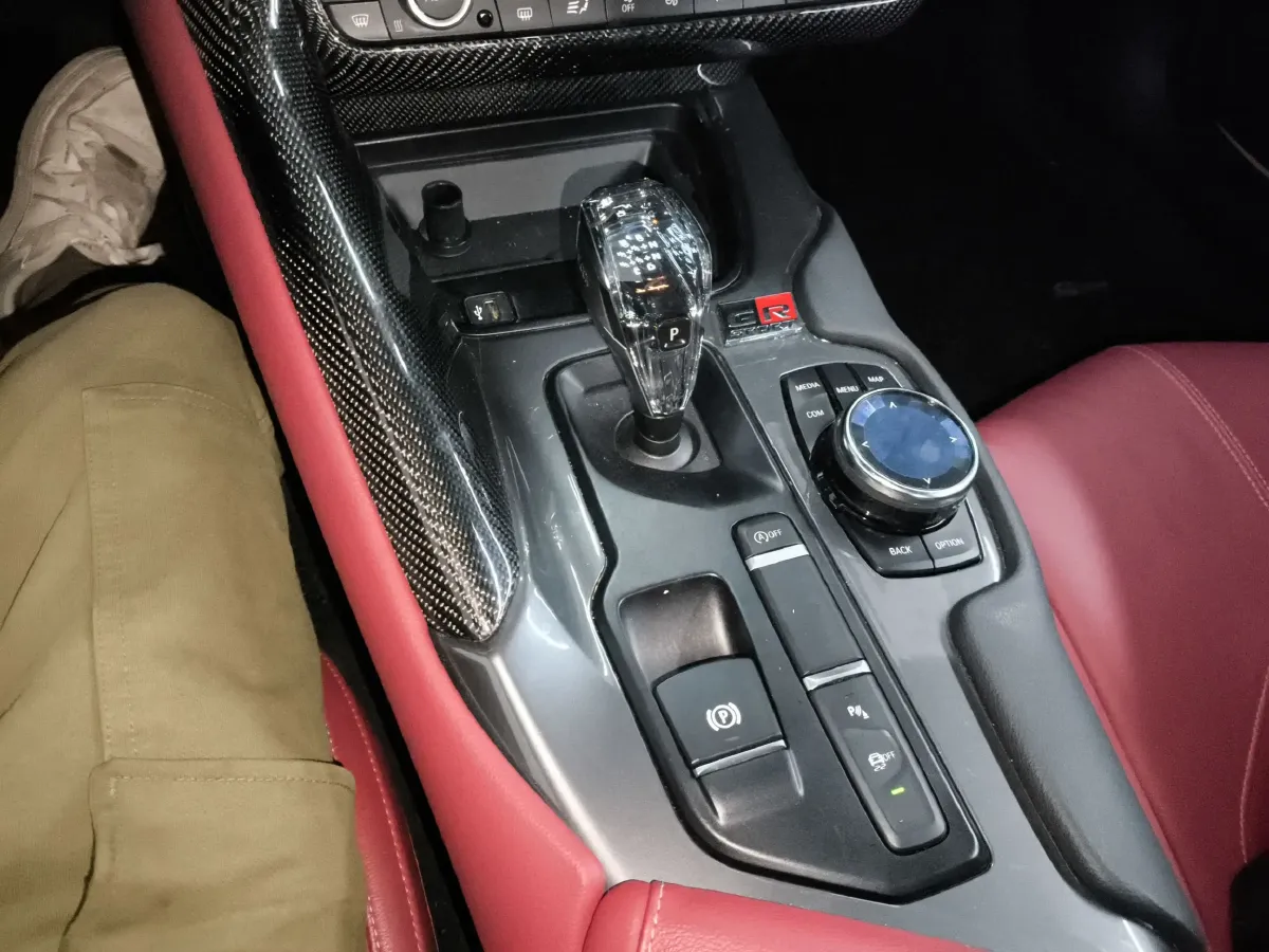 2021 Toyota Supra 2.0T 197HP L4 8AT,autocango,china used car exporter,china ev exporter,chinese used car exporter,chinese used ev exporter