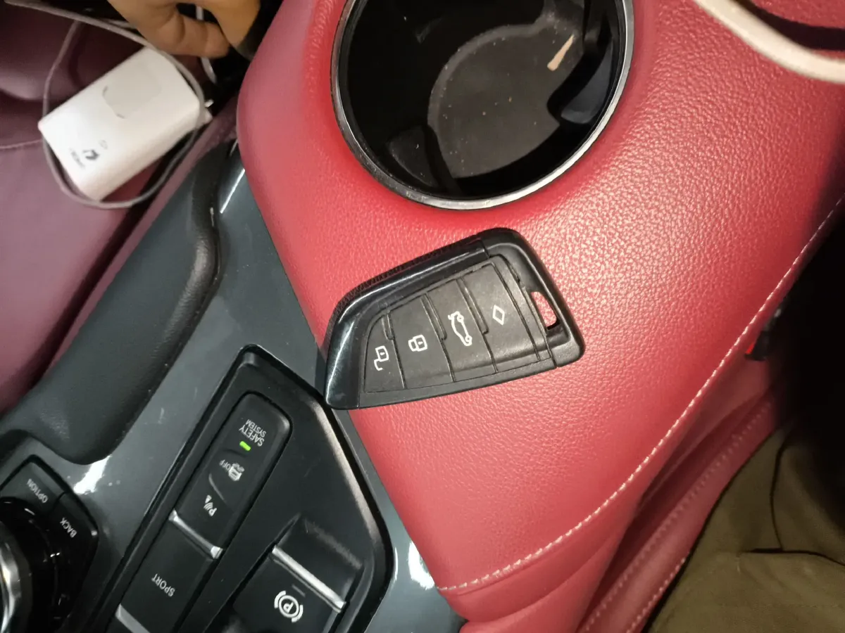 2021 Toyota Supra 2.0T 197HP L4 8AT,autocango,china used car exporter,china ev exporter,chinese used car exporter,chinese used ev exporter