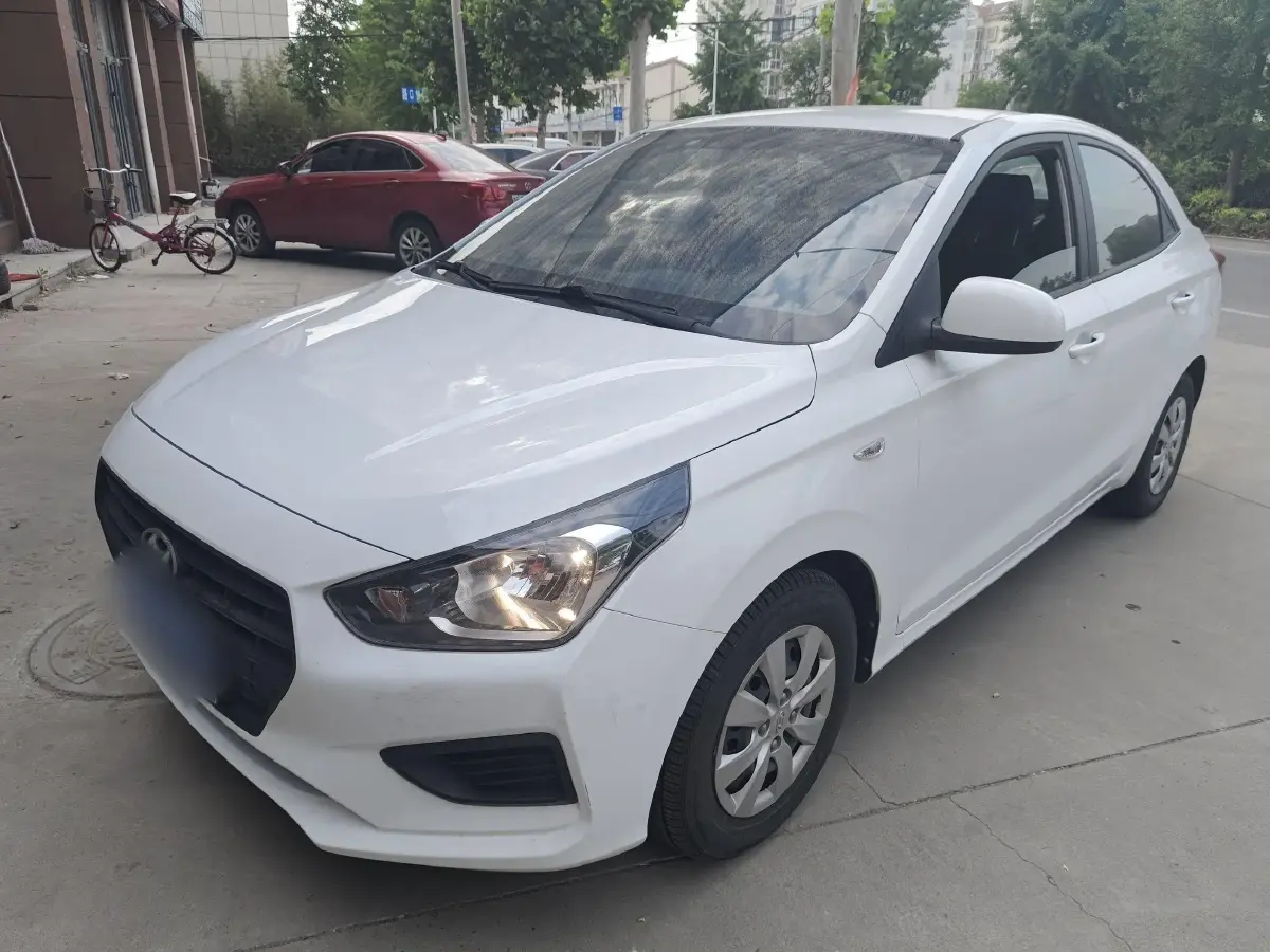 2020 Hyundai Reina 1.4L 95HP L4 5MT