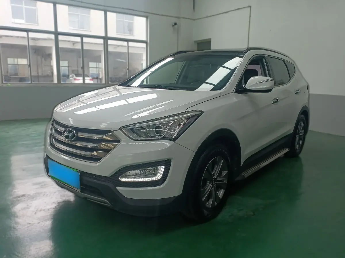 2015 Hyundai Santafe 2.0T 245HP L4 6AT