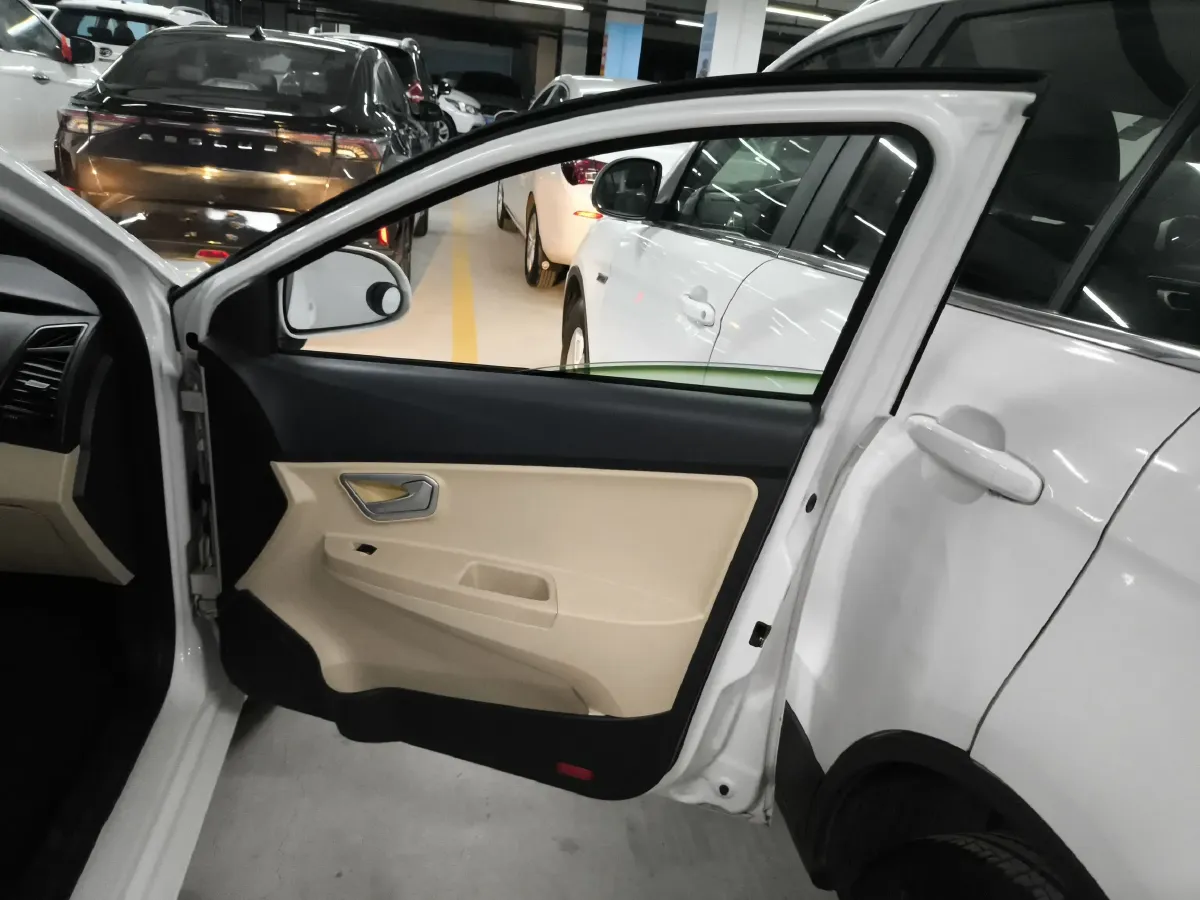 2015 Chery Fulwin 2 1.5L 109HP L4 5MT,autocango,china used car exporter,china ev exporter,chinese used car exporter,chinese used ev exporter