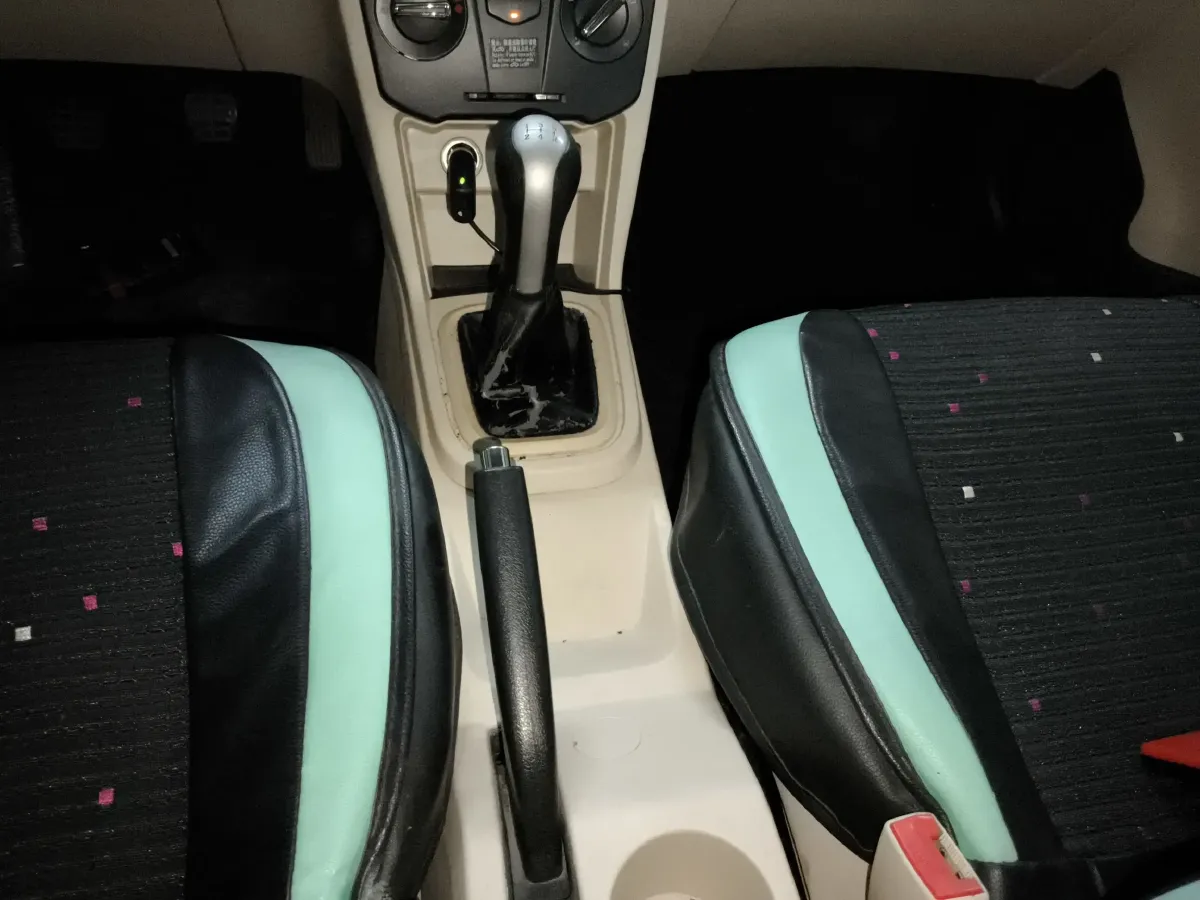 2015 Chery Fulwin 2 1.5L 109HP L4 5MT,autocango,china used car exporter,china ev exporter,chinese used car exporter,chinese used ev exporter