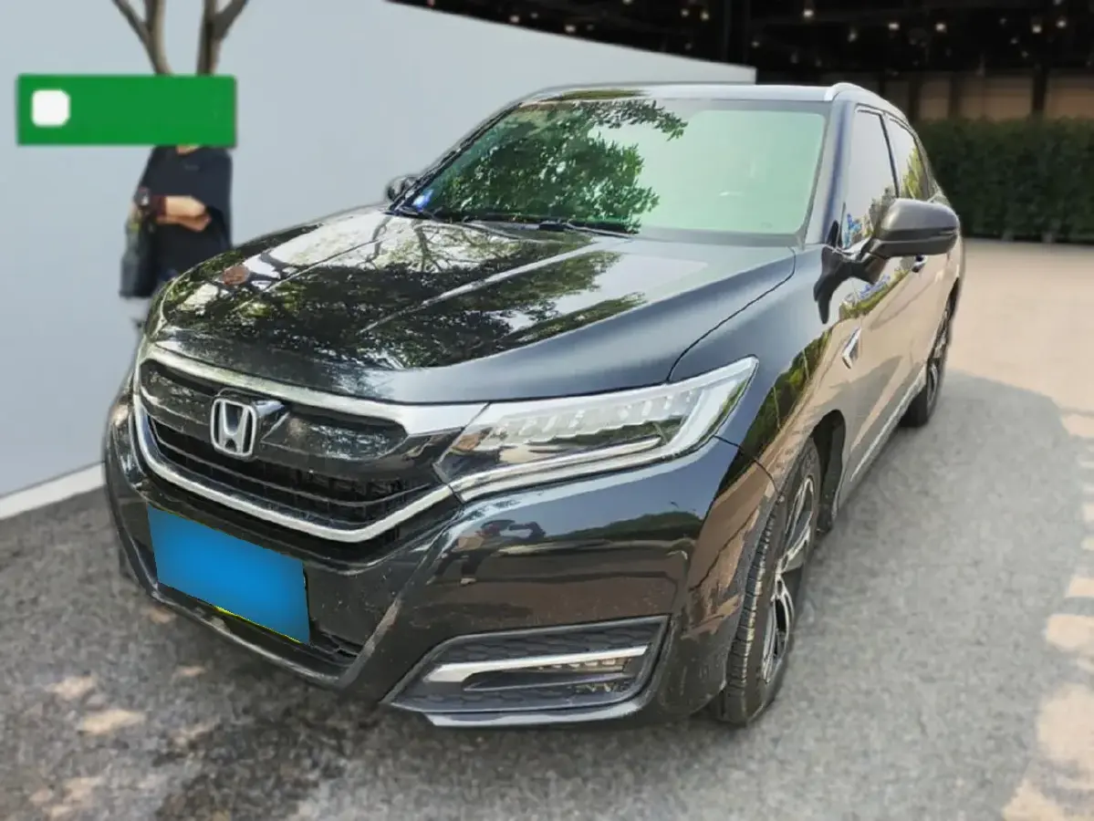2017 Honda UR-V 2.0T 272HP L4 9AT