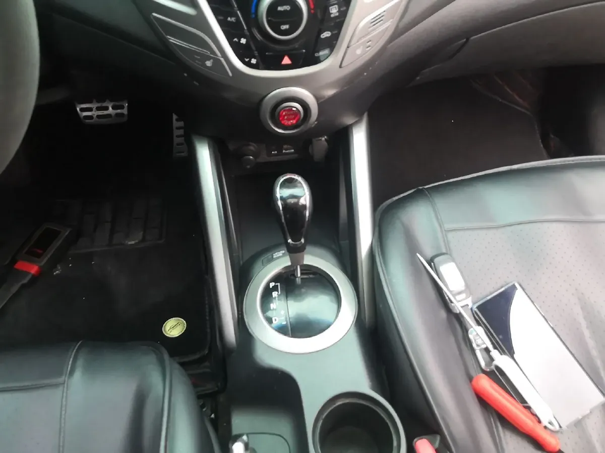 2011 Hyundai Veloster 1.6L 129HP L4 6AT,autocango,china used car exporter,china ev exporter,chinese used car exporter,chinese used ev exporter