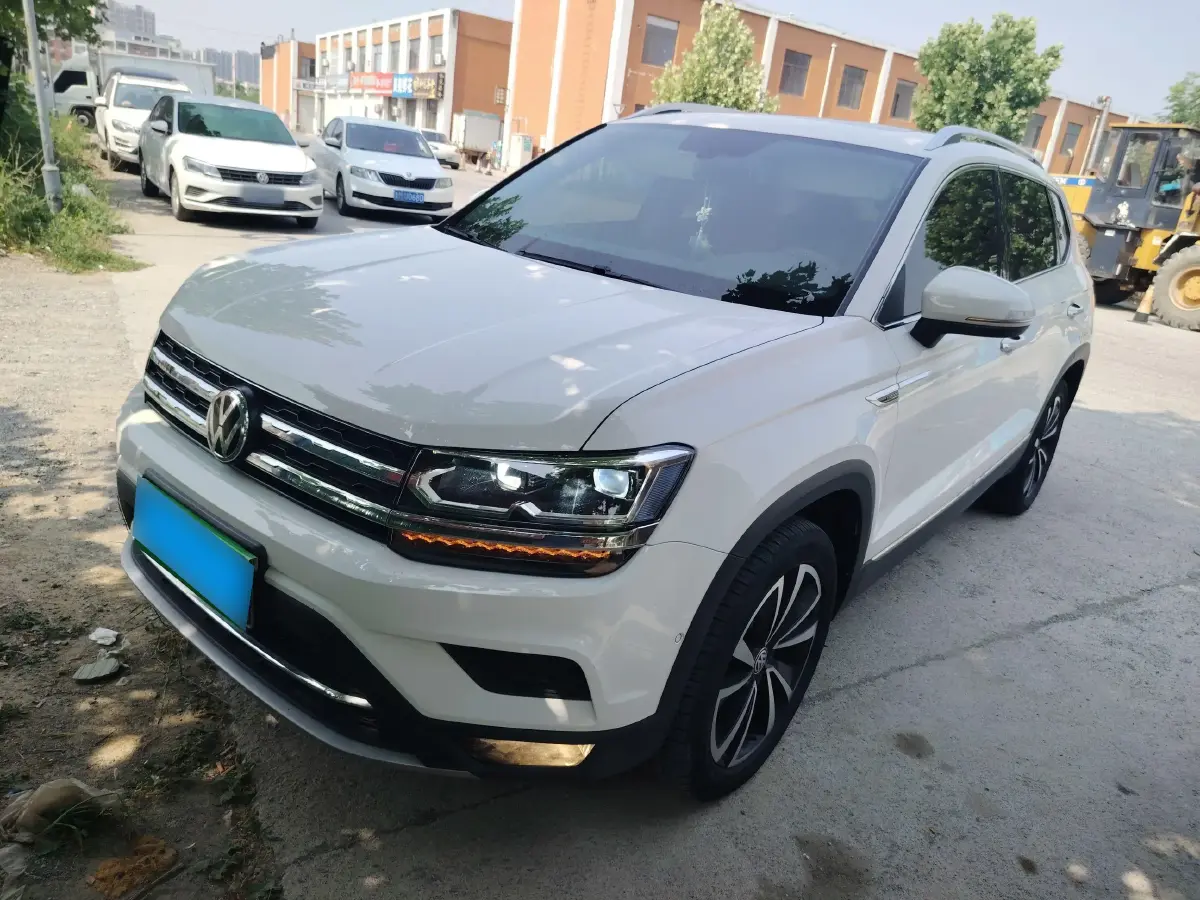 2020 Volkswagen Tharu 2.0T 186HP L4 7DCT